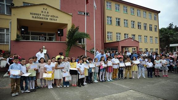 2014-2015 Eğitim Öğretim Yılı Karne Töreni Mehmet Nazif Günal İlkokulunda Yapıldı