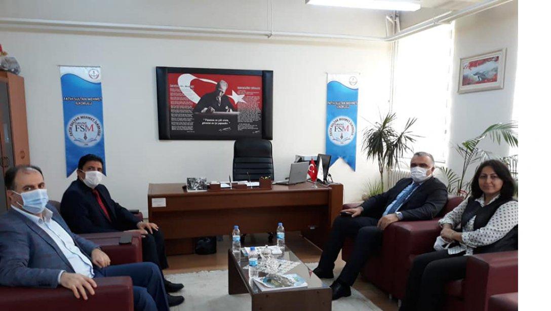 İlçe Milli eğitim müdürümüz Fatih Sultan Mehmet İlkokulunu ziyaret etti.
