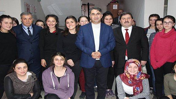 Kaymakamımız Sayın Şeref AYDIN, Arhavi Anadolu Lisesi Kız Pansiyonunu Ziyaret Etti