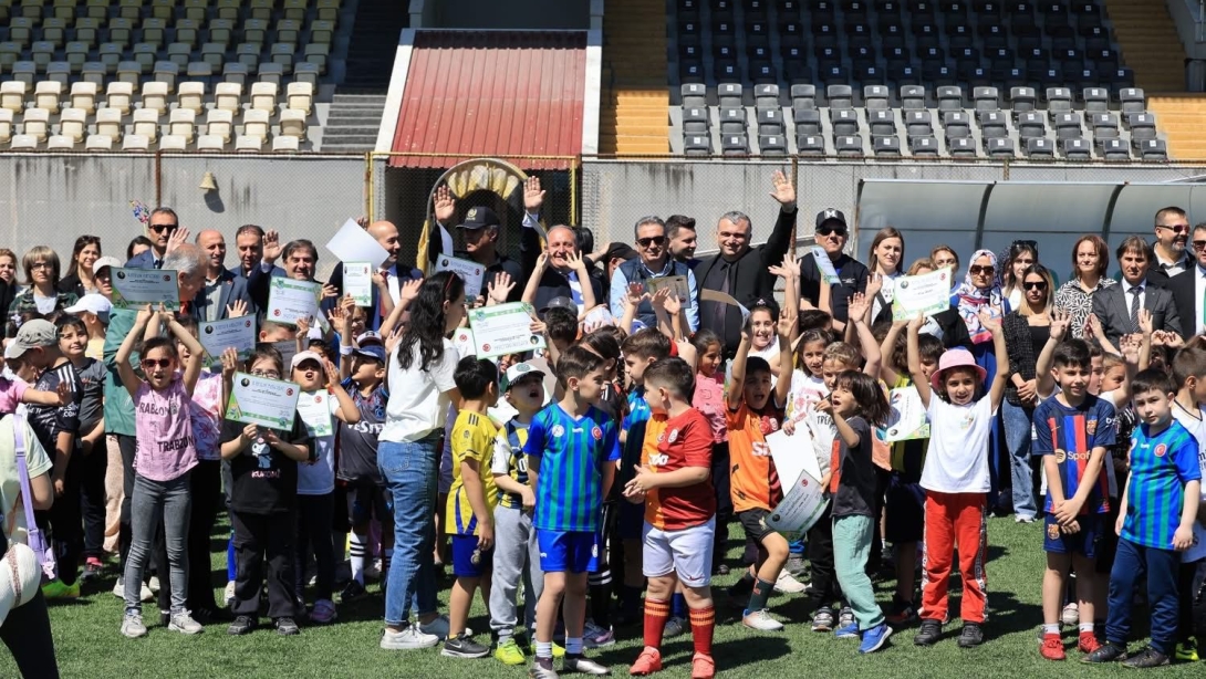 13. Arhavi Grassroots Herkes İçin Futbol Şenliği'nin 6. Etabı Yapıldı...